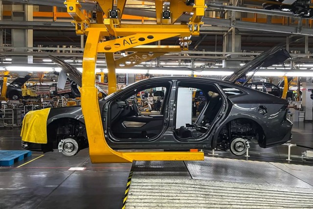 Как собирают автомобили Changan