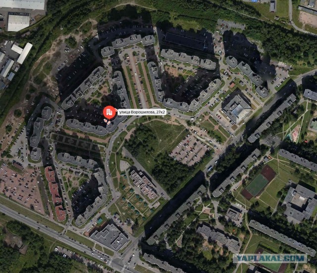 "У*бище, отъедь, бл*ть! У*бина тупая, отъедь, бл*ть!"