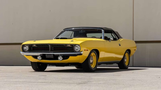 Автомобили аукциона Mecum. Top-16 2024 года.