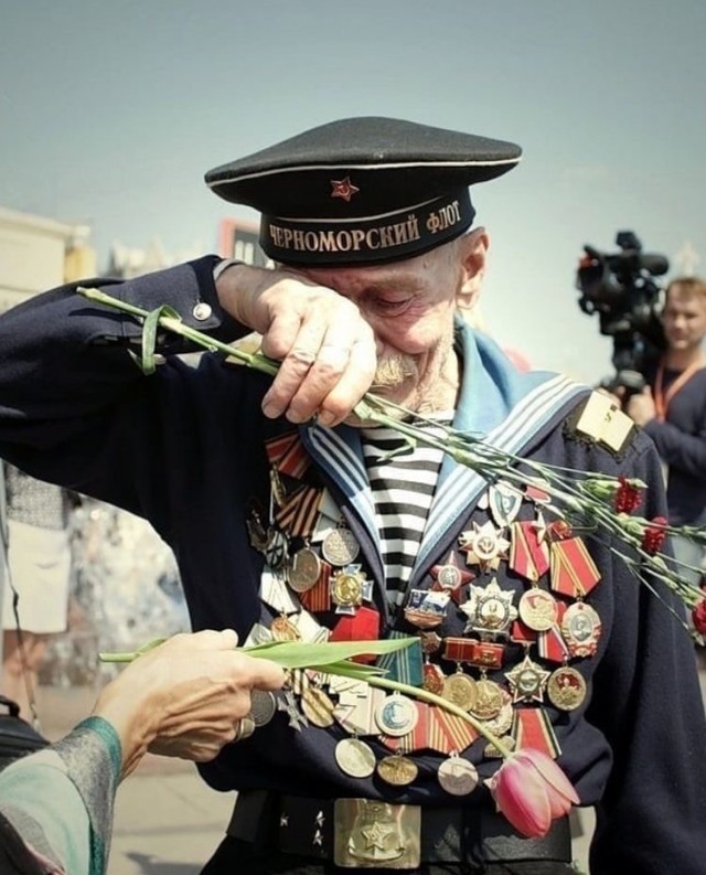 С Праздником Великой Победы!