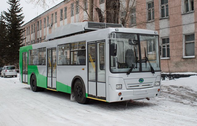 Игра на ЯПе: Угадай АВТО-8