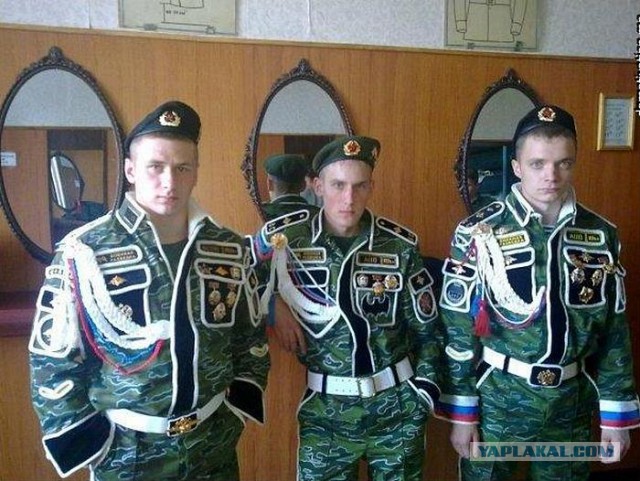 Армейский прет-а-порте. Вышить любой ценой