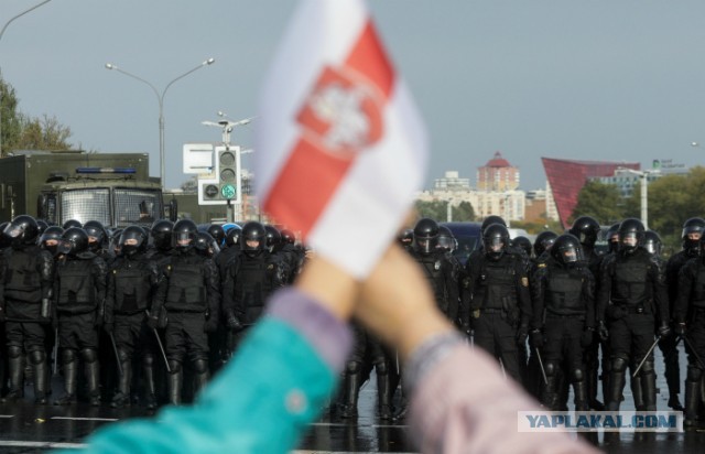 Более пяти тысяч протестующих вышли на улицы Минска