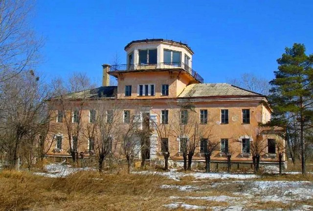 Заброшенный военный аэродром Дальней Авиации "Хвалынка"