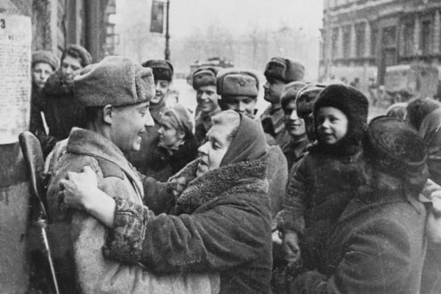 Сегодня важнейшая дата для Петербурга и страны: 81 год со дня полного освобождения Ленинграда от фашистской блокады