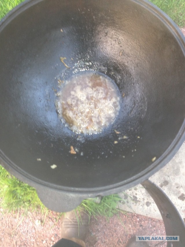 Баранья нога с куриной печенью