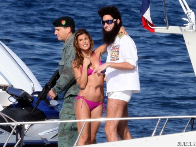 Саша Барон Коэн жжот