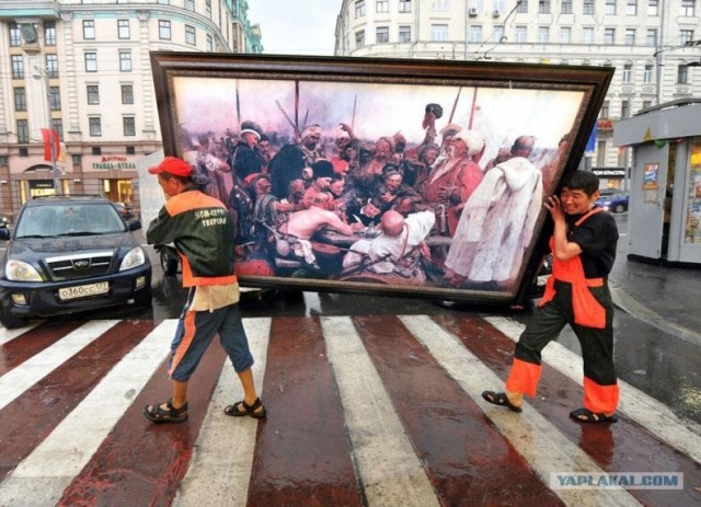 Фотожаба: Переносчики картины
