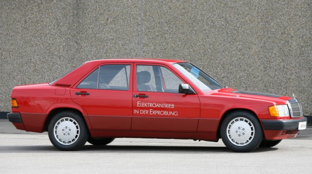 40 лет Mercedes-Benz 190
