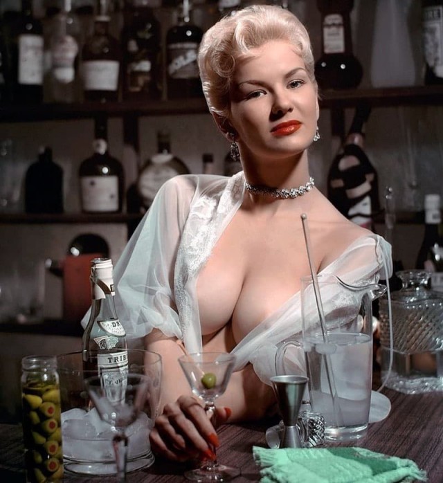 Редкие кадры и архивные снимки 22.02.2023