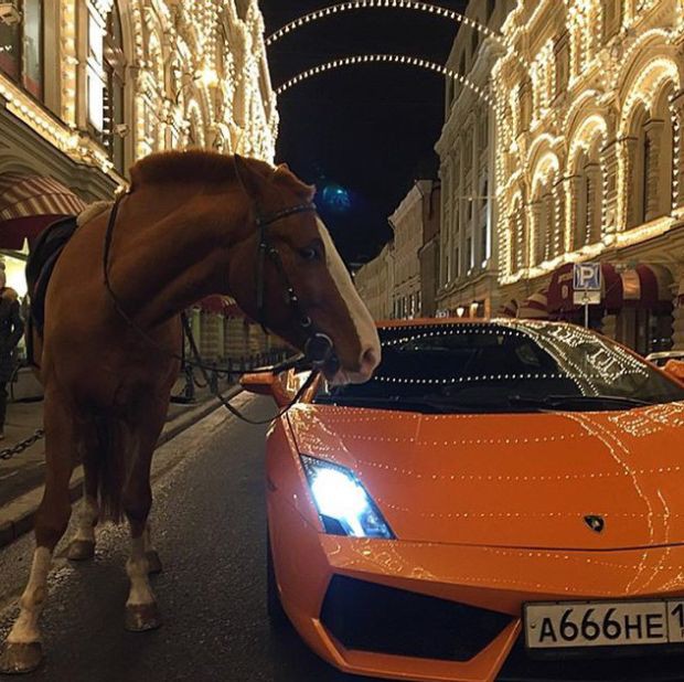 Жизнь российской "золотой" молодежи в кризис