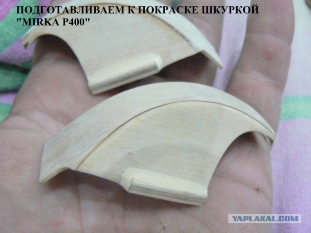 Радиоуправляемая модель АМО Ф15 из дерева, в 18 масштабе.