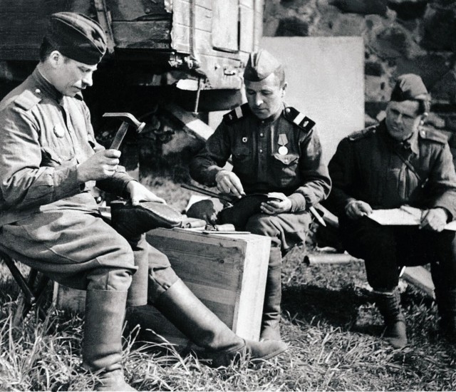 1944. Небольшая подборка военных фотографий