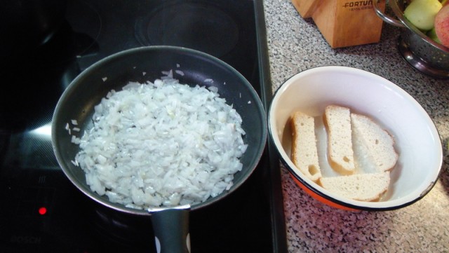 Куриные котлетки с сыром, Очень просто и очень вкусно)))