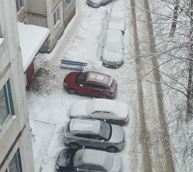 А зачем он это делает, в чем сакральный смысл?