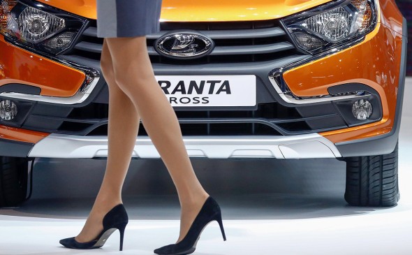 АвтоВАЗ назвал цены на Lada Granta Cross без подушек безопасности