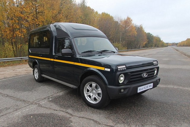 Девятиместная "Нива"