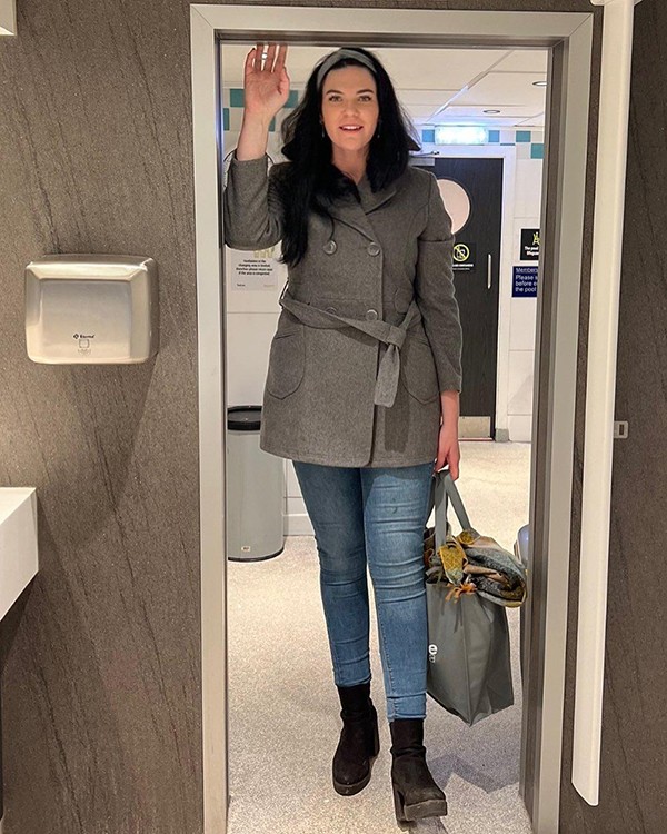 Как выглядит девушка, рядом с которой все люди — карлики