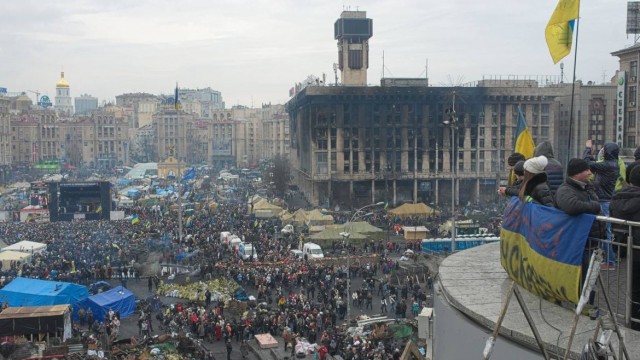 Дедушка из Великого Новгорода пожертвовал на нужды СВО 350 тыс.рублей.
