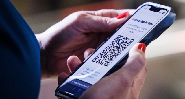 Госдума приняла в 1-м чтении законопроект, обязывающий банки использовать цифровой рубль и универсальный QR-код с 1 янв 2026г