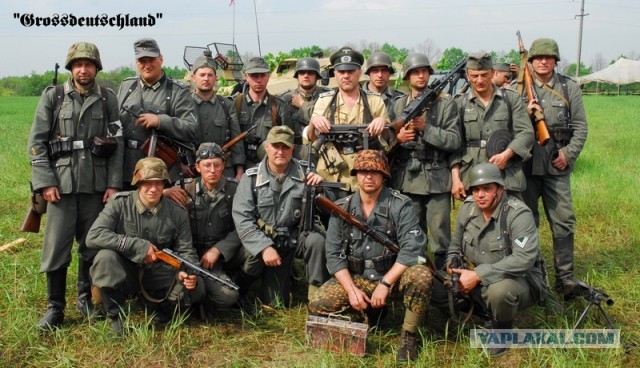 «Шведский стол» в солдатской столовой