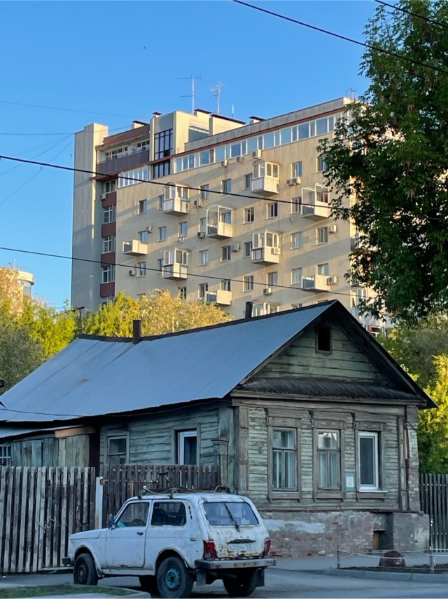 Интересное архитектурное решение.