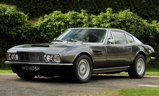 Все машины Джеймса Бонда: от Bentley до электрического Aston Martin