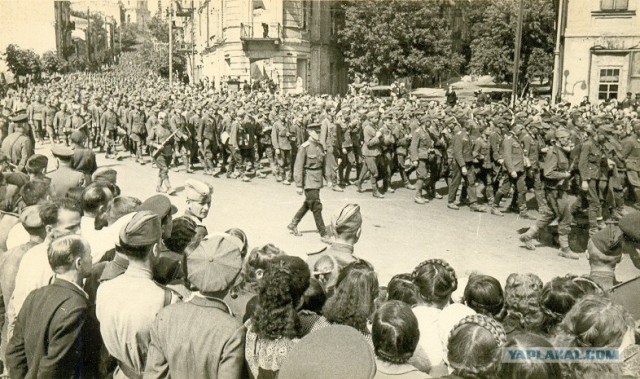 Фотографии второй мировой, многие цветные (фото)