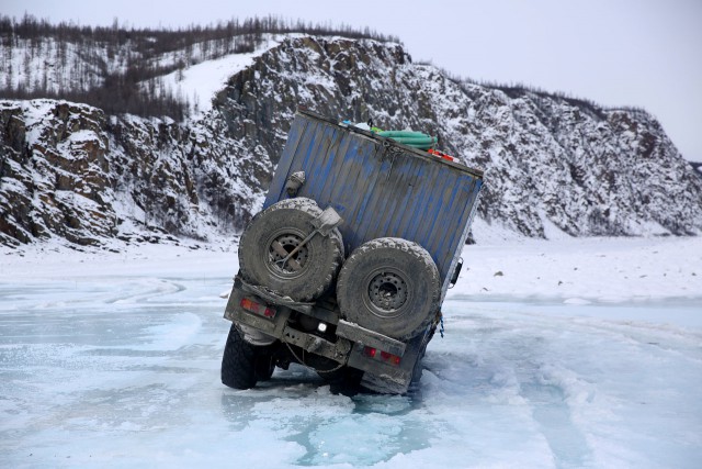 Герои сибирского ледяного пути