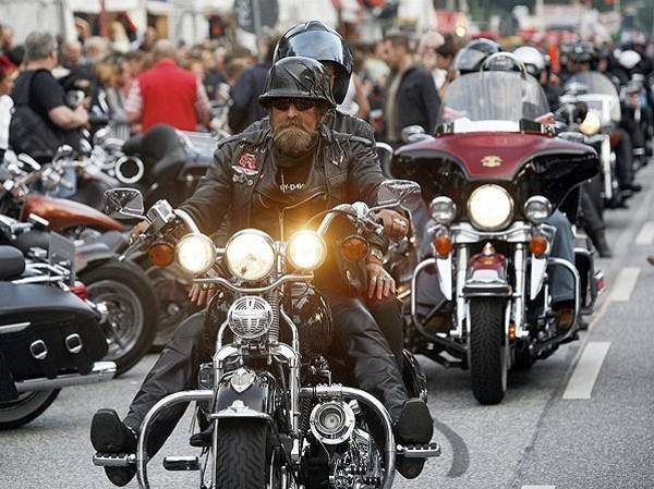 Парад Harley Davidson в Гамбурге