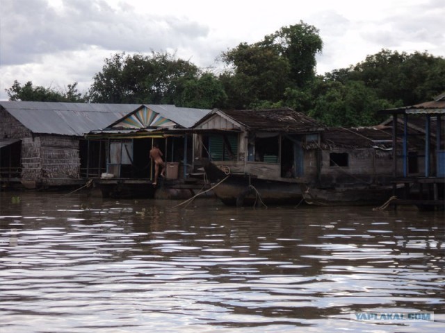 Жизнь на озере Тонлесап в Камбодже
