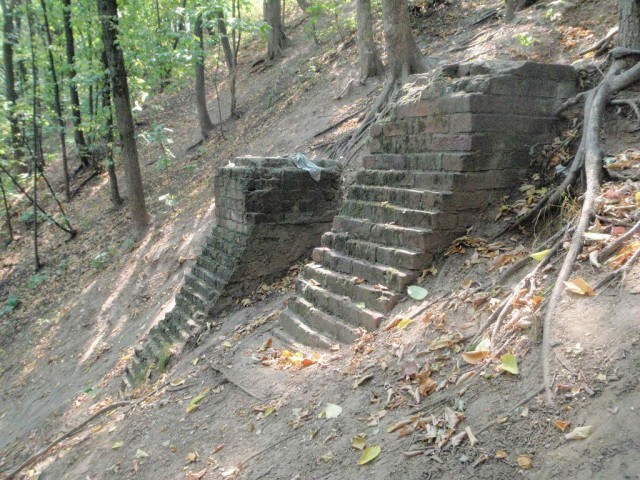А вы знали, где был первый высотный ресторан в Москве?