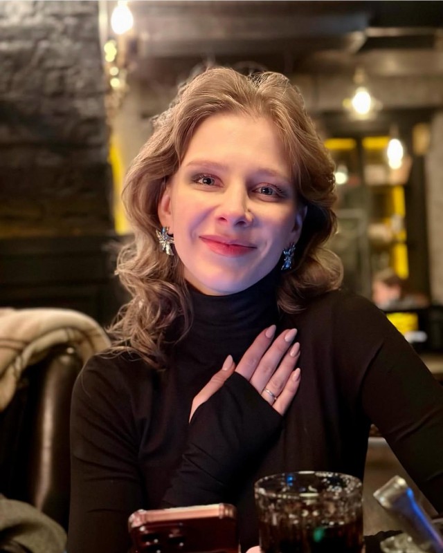 Лиза Арзамасова отмечает 30-летие