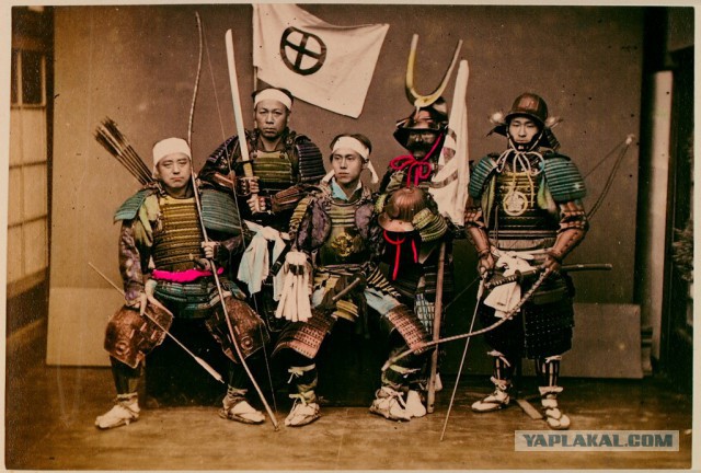 Модные персонажи на улицах Токио