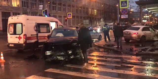 Прямо "неожиданное" ДТП в Петербурге