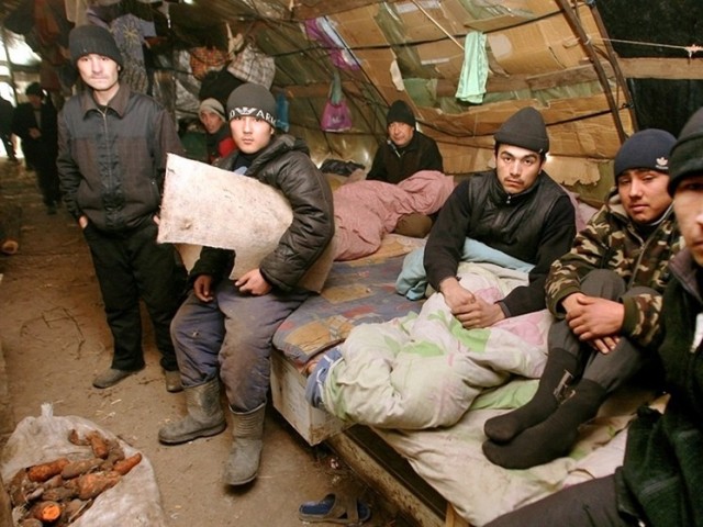 Пока в России тестируют уникальную вакцину от рака, мигранты везут к нам «средневековую» заразу.