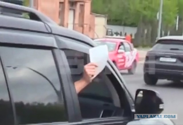 В Москве прошёл рейд по выявлению тонировки машин