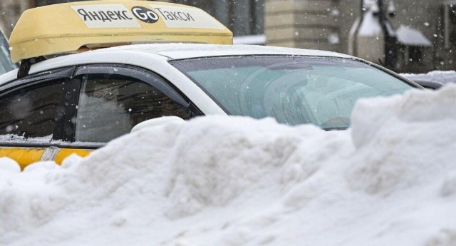 Дешевле улететь, чем уехать: стоимость такси в Москве превысила цену авиабилетов
