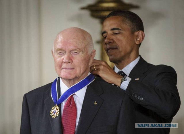 Скончался Джон Гленн,первый астронавт США, совершивший орбитальный космический полёт.