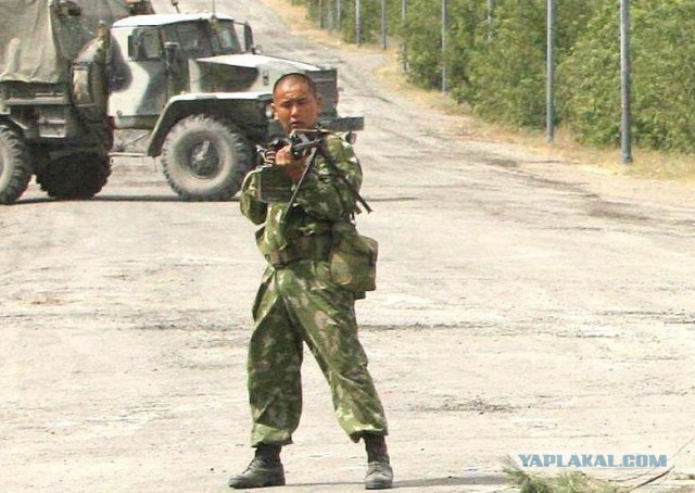 Военных ставят на колени уже