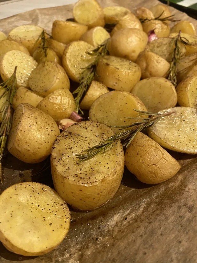 Белорусы поделились способом приготовления картошки по-деревенски вкуснее, чем в фастфуде