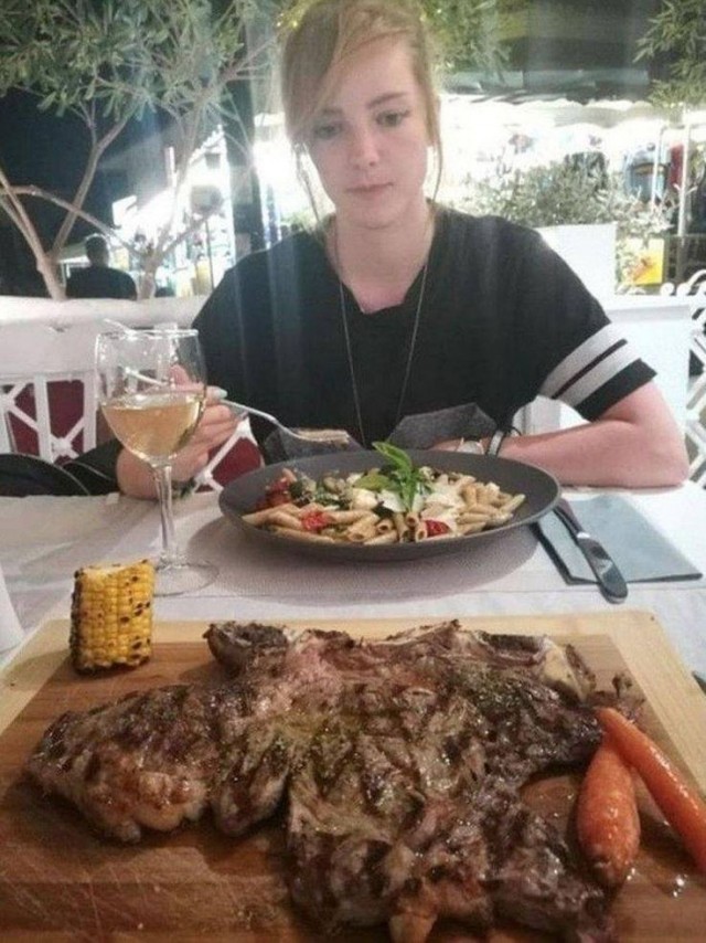 Когда веганам хочется лосося, но в голове же беда совсем
