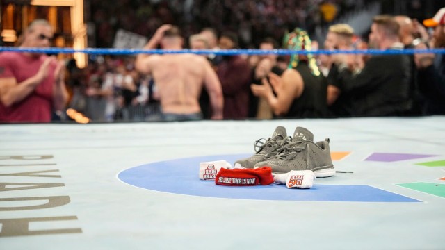 Джон Сина официально завершил карьеру в WWE
