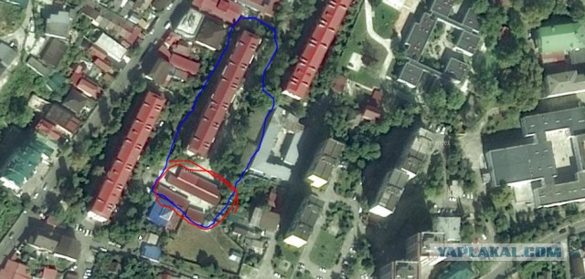 "Хозяин парковки" вытаскивает чужака тросом