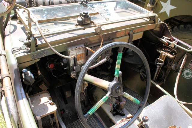 Жук-плавунец: тест-драйв Volkswagen Type 166 Schwimmwagen