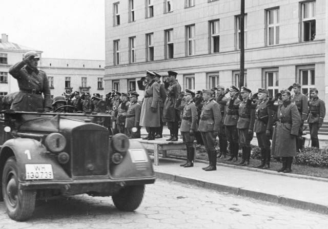 История в фотографиях - II