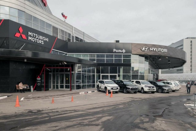 Краткая история автодилера «Рольф»: эксклюзивное партнёрство с Mitsubishi и рост продаж в кризисные годы