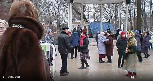 Чем привлекают женщин толстяки?