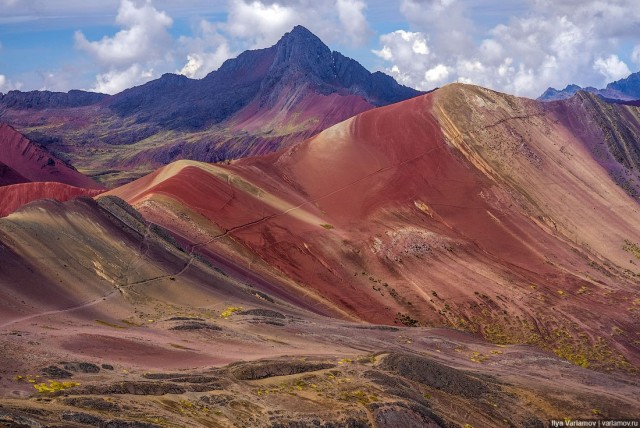 Радужные горы в Перу