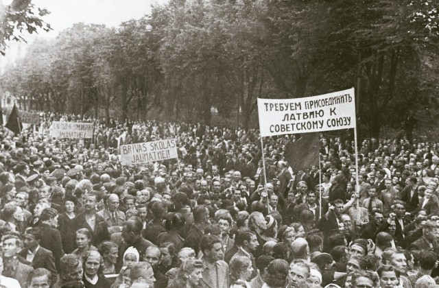 Латвия свободная страна!